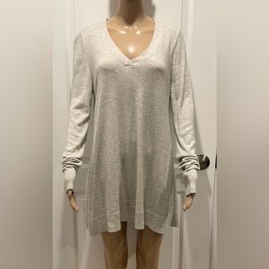 Loft Cozy Light Gray Long Sleeve Tunic size M